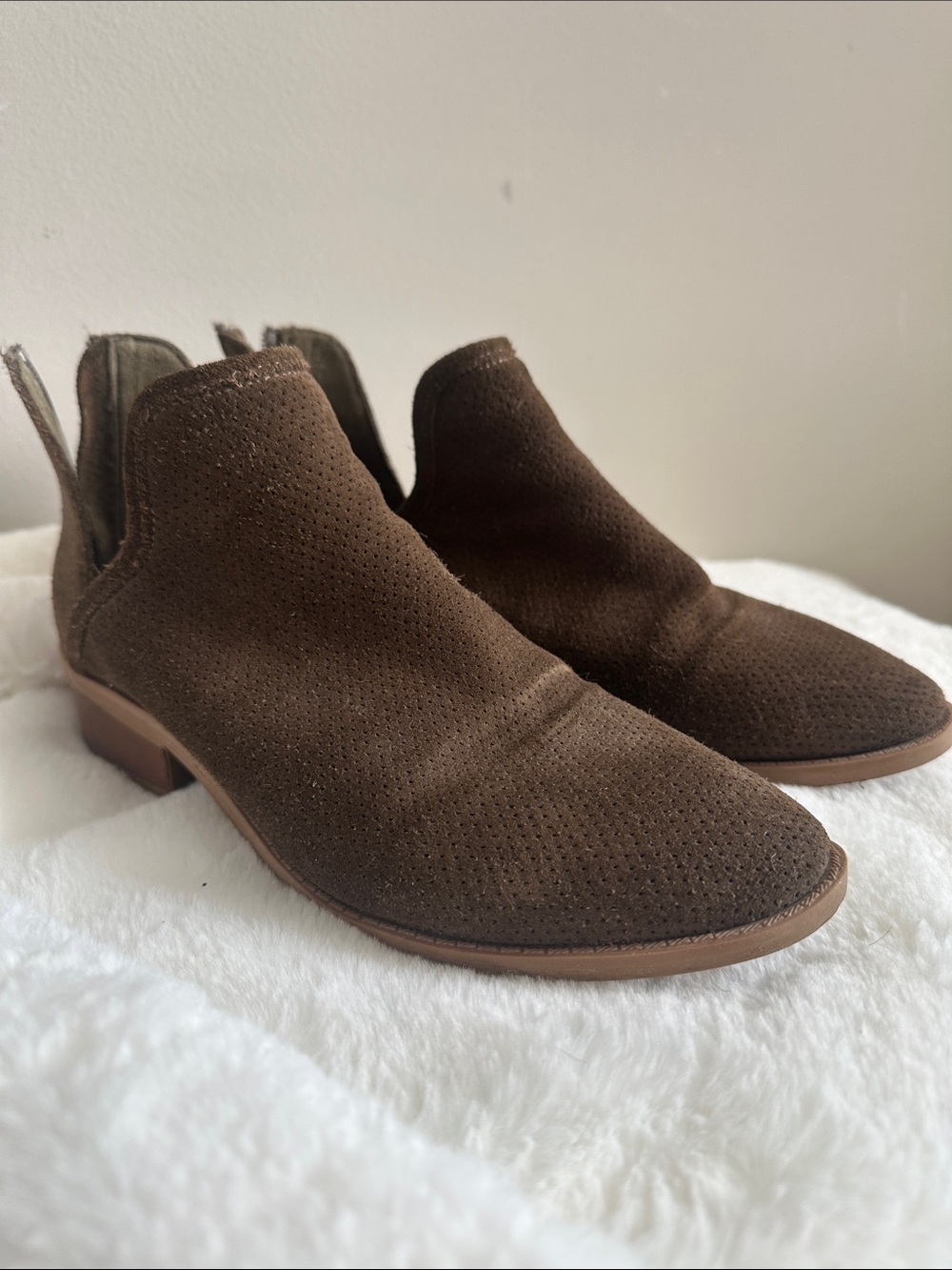 Steve Madden Brown Suede Perforated Ankle Booties